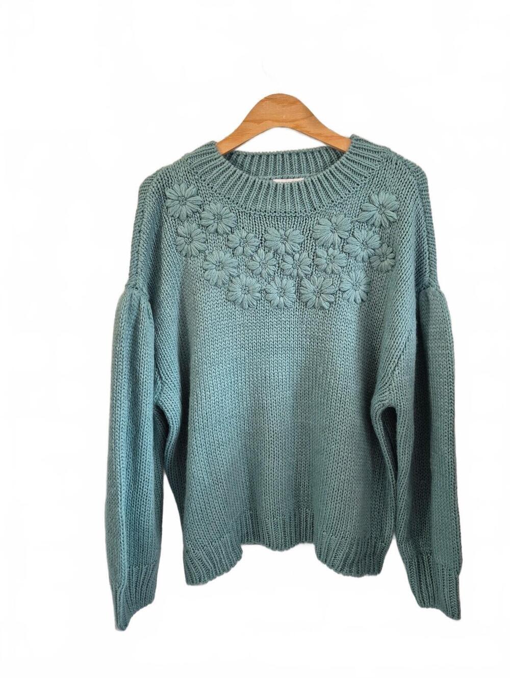 Crown & Ivy Women’s Floral Appliqué Chunky Knit Sweater Blue Green Size L